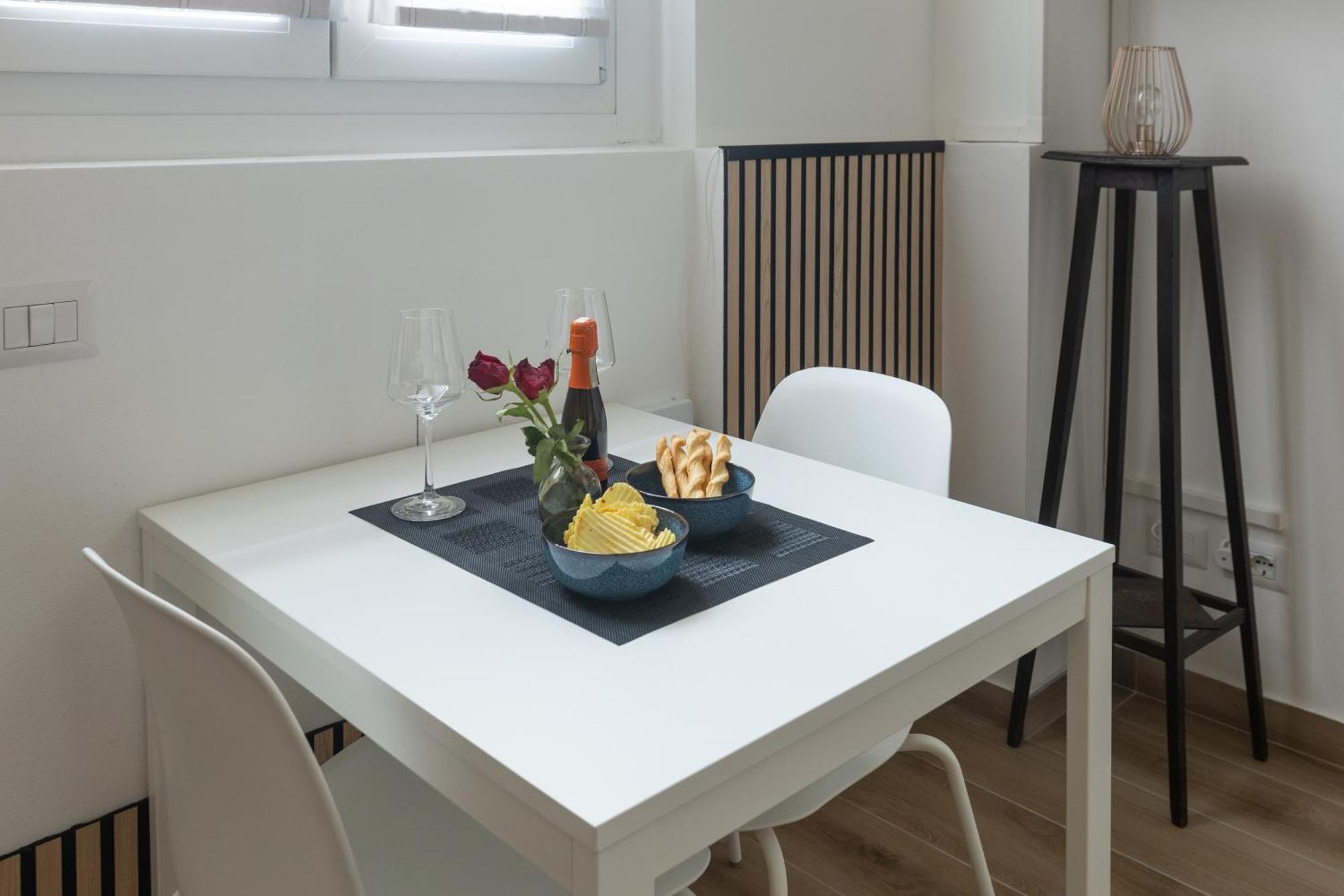Moderno E Confortevole Loft Tra Navigli E Bocconi Милан Экстерьер фото